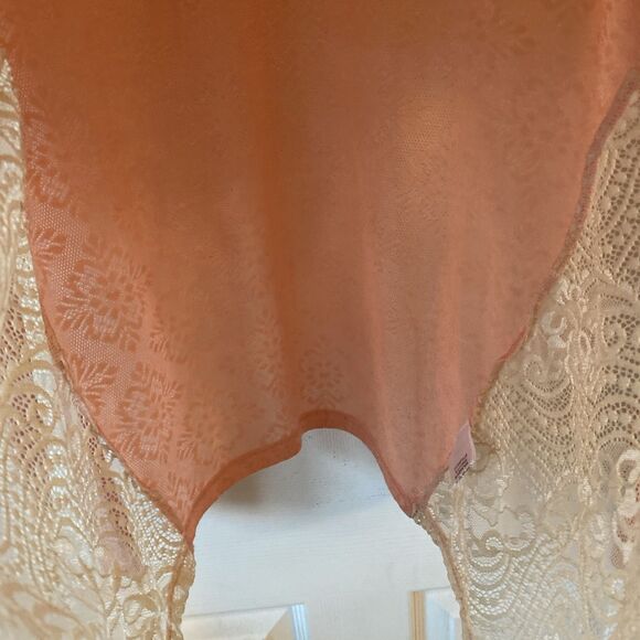 Filly Flair Women’s Size Small Lace Sheer Floral Pink Blouse Crochet Long Sleeve - Picture 6 of 11